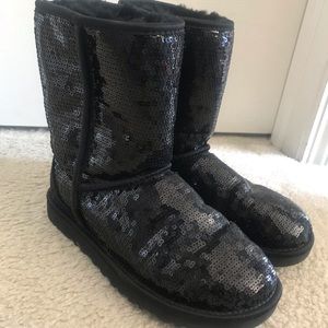 Black Uggs